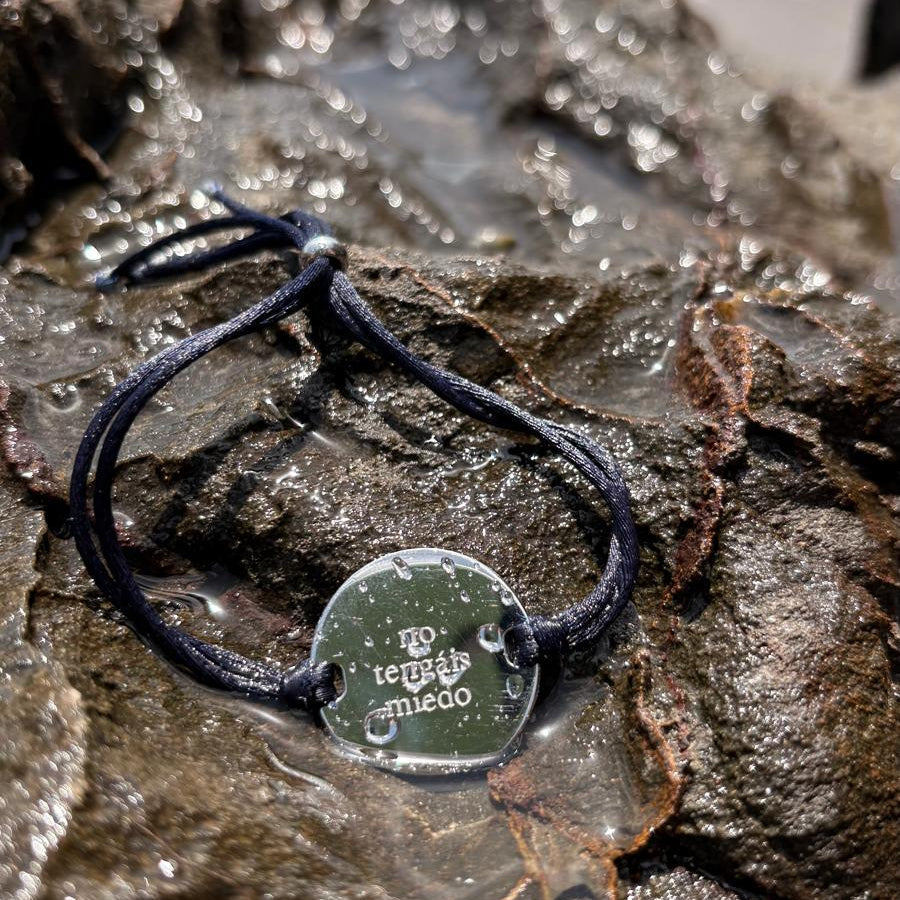 Pulsera "No tengáis miedo" — Acabado en Plata pulida.
